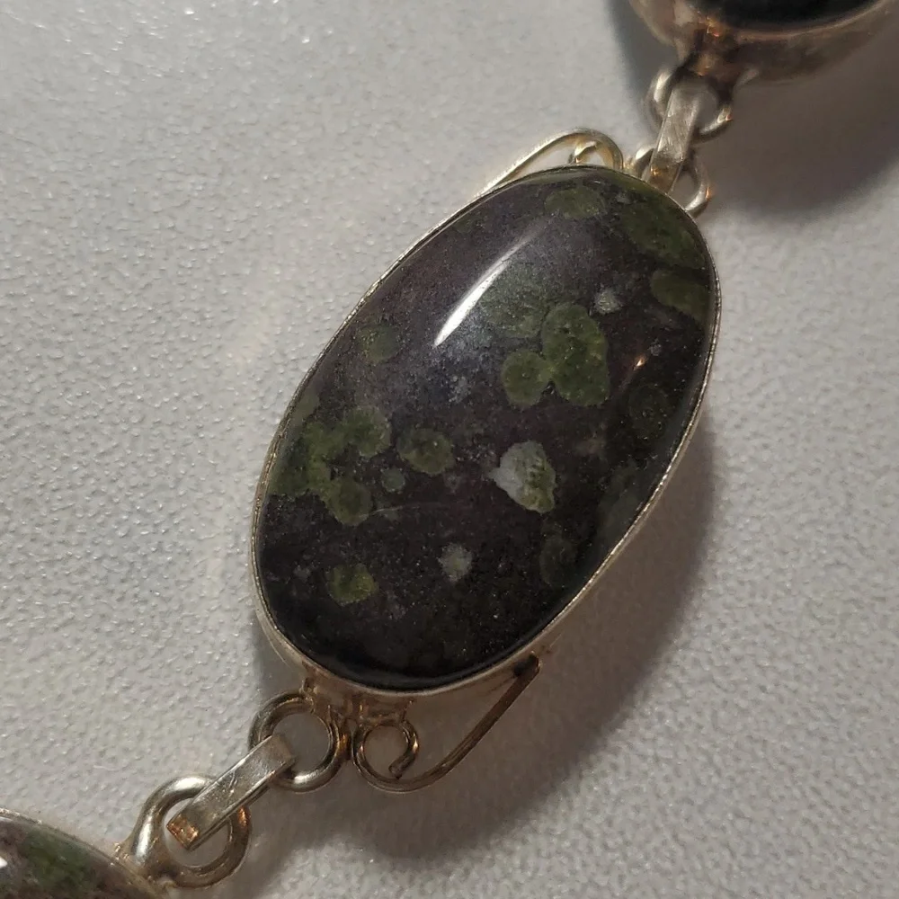Vintage Necklace - Picture 9 of 9